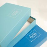 Set up box - cosmetics with die cut insert